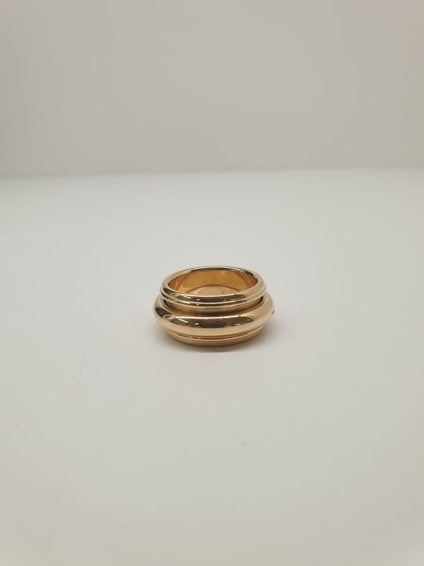 18 Karat Piaget Ring Modell: Possession