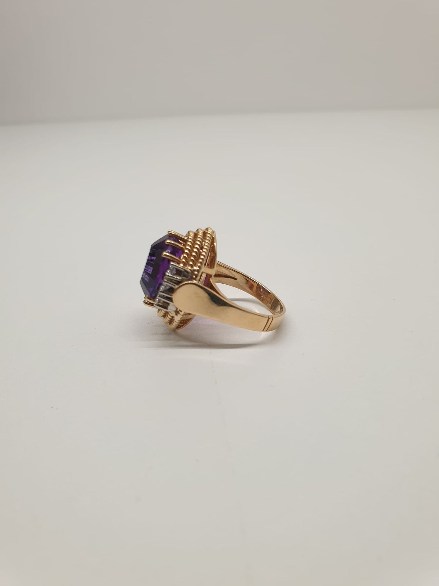Amethyst Brilliant Ring