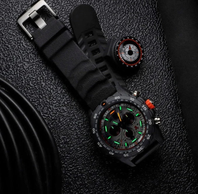 LUMINOX BEAR GRYLLS SURVIVAL MASTER CHRONOGRAPH MIT KOMPASS XB.3748