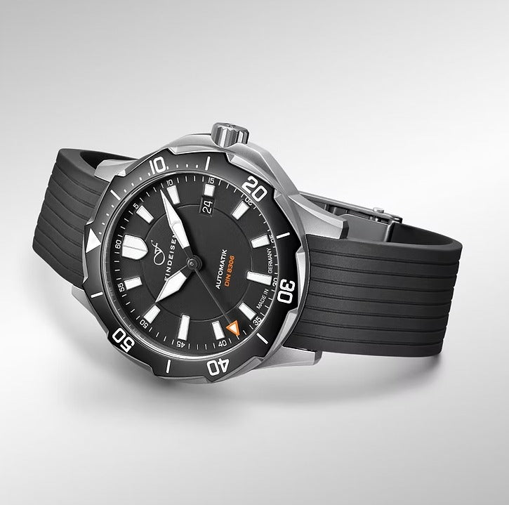FINDEISEN NAUTICMASTER DIVER DLC F-1253-NM-DLC-A-GB-A26-KS
