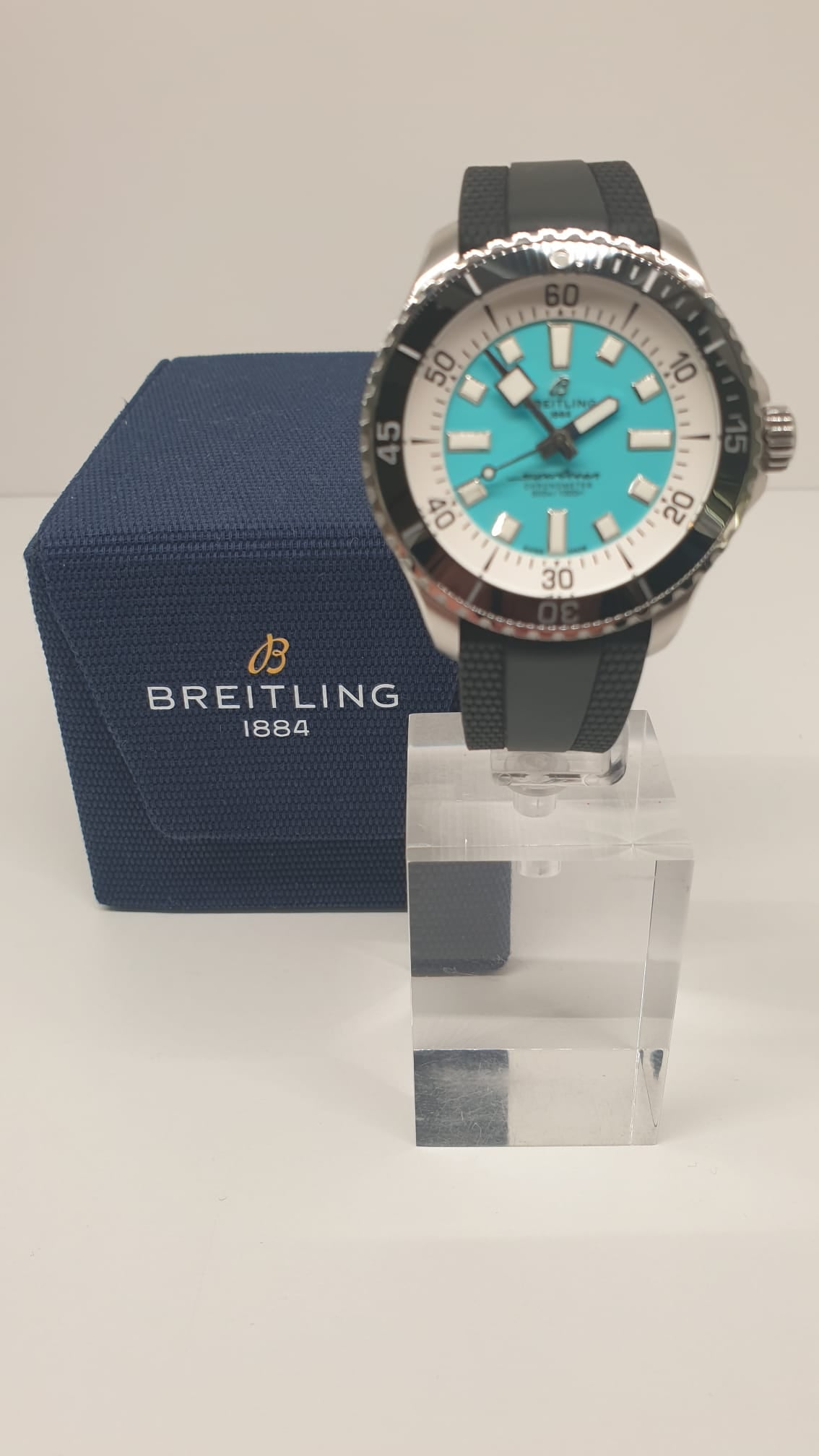 Breitling Modell: Superocean Automatic Artikelnr. A17376211L2S1