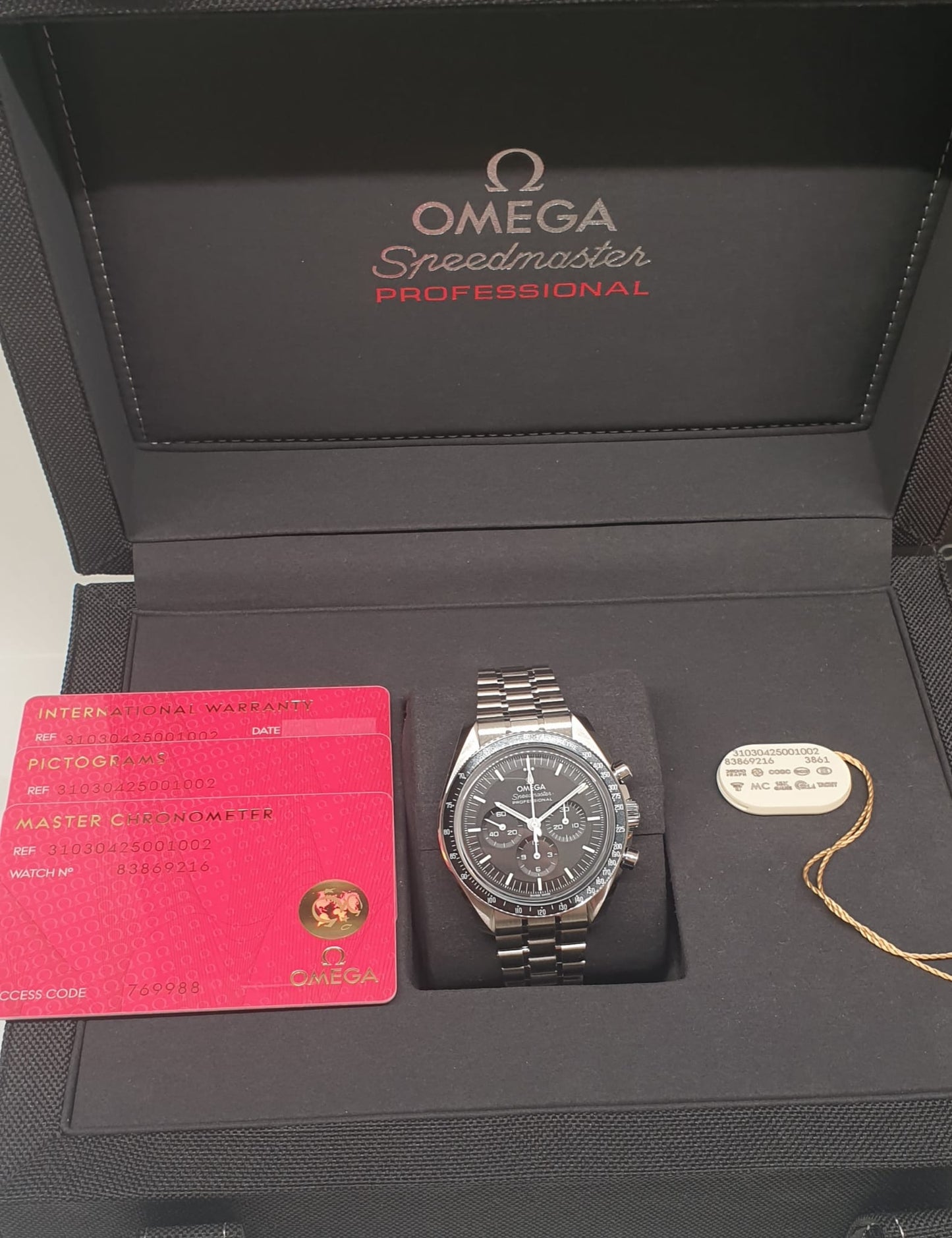 OMEGA SPEEDMASTER MOONWATCH PROFESSIONAL