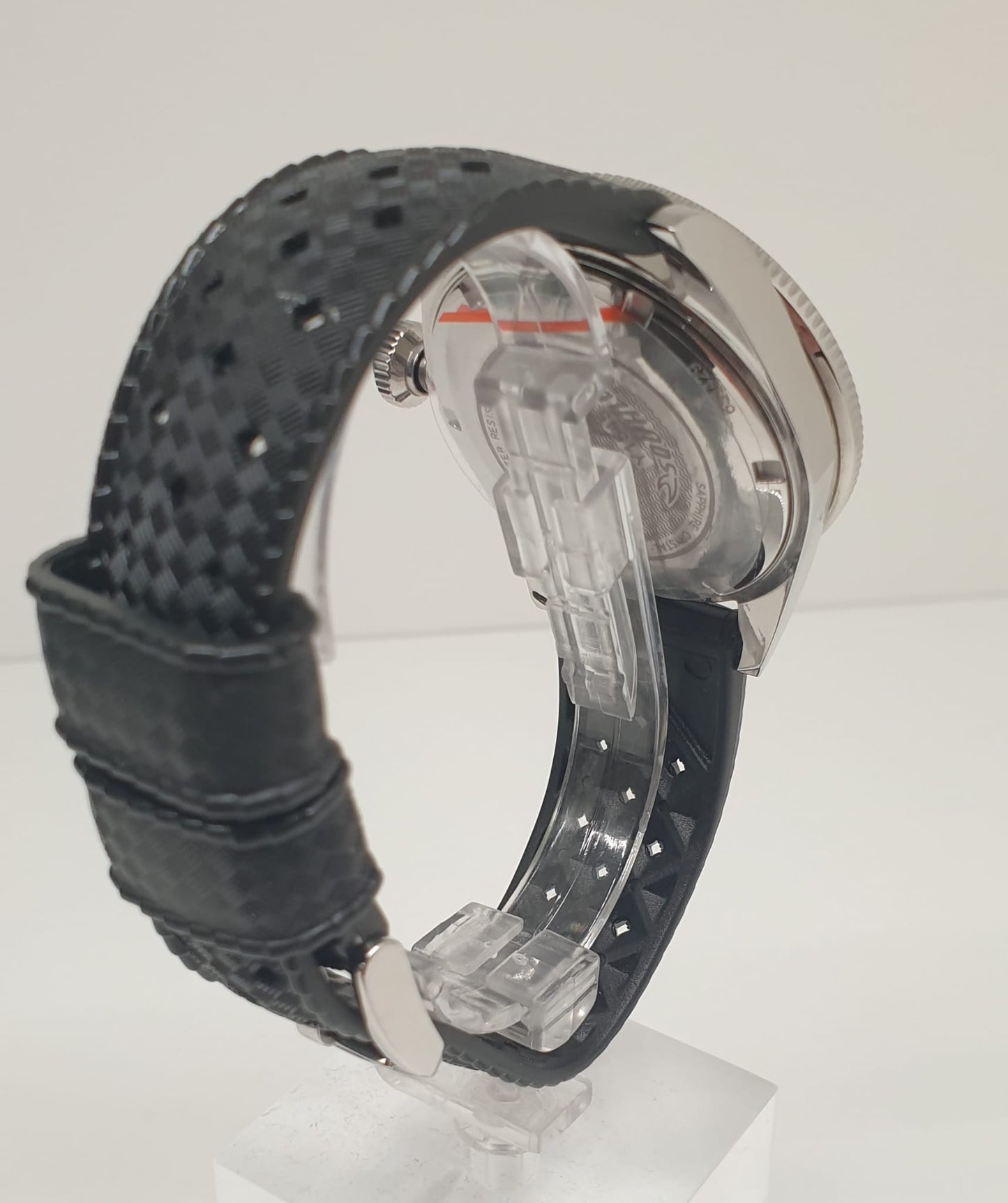 SQUALE Modell: 1545 Black Rubber Artikelnr: 1545 BKBKC.HT