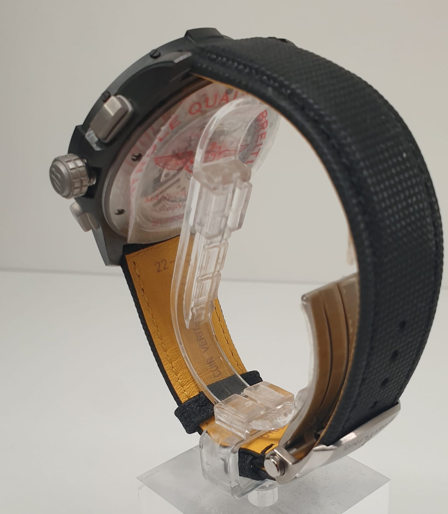 Front view with bag zipped and handles upright.